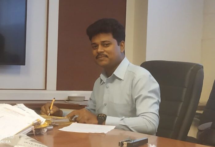 Mr.Ramesh R